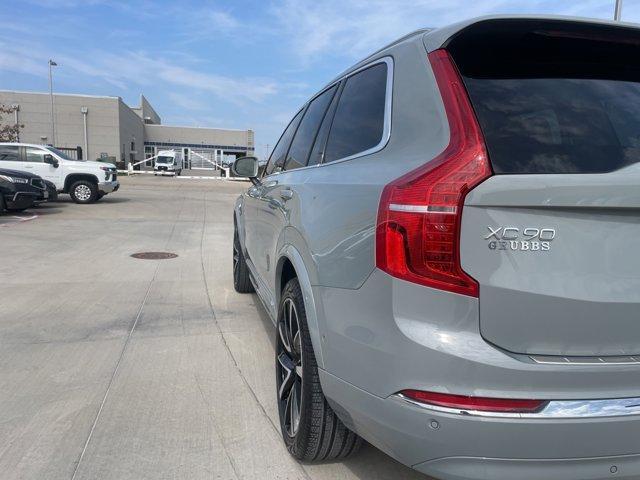 new 2025 Volvo XC90 car, priced at $58,900