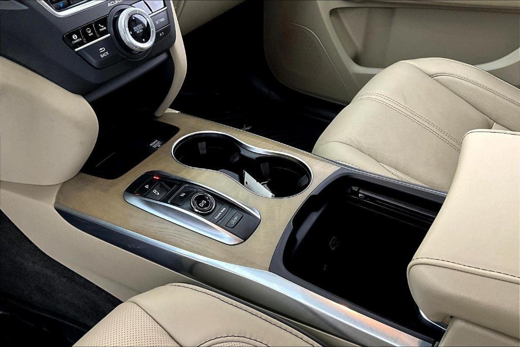 used 2020 Acura MDX car, priced at $31,900