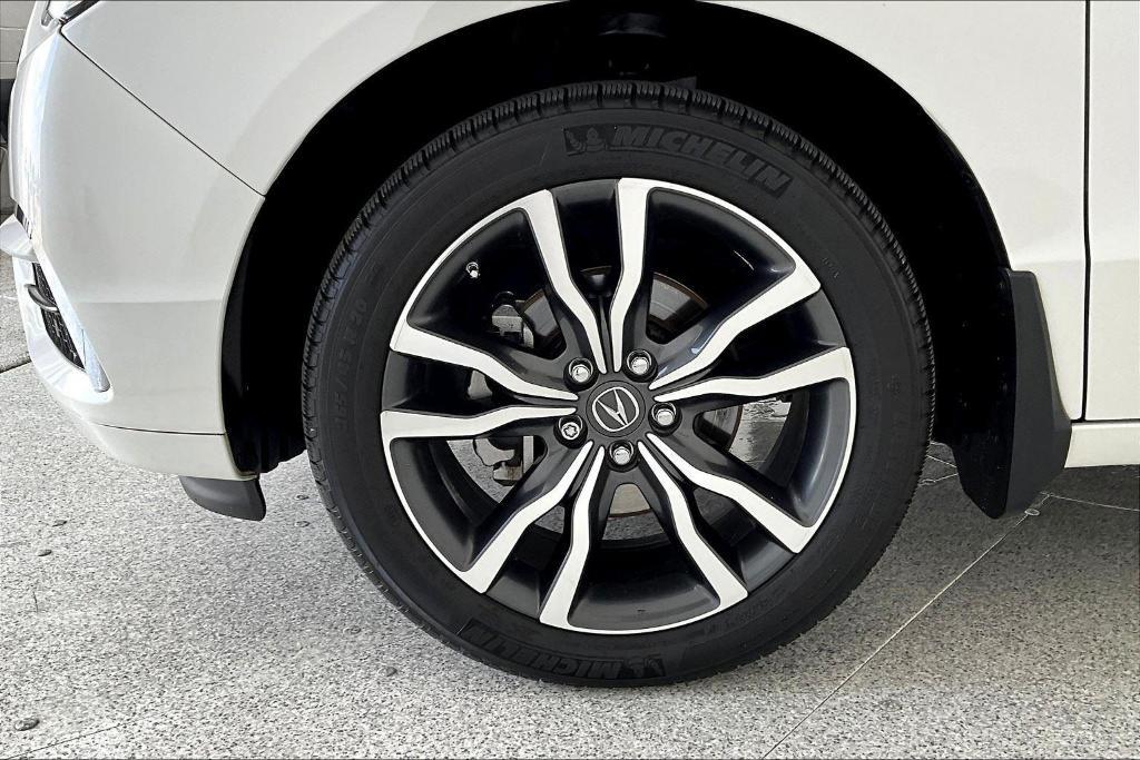 used 2020 Acura MDX car, priced at $31,900