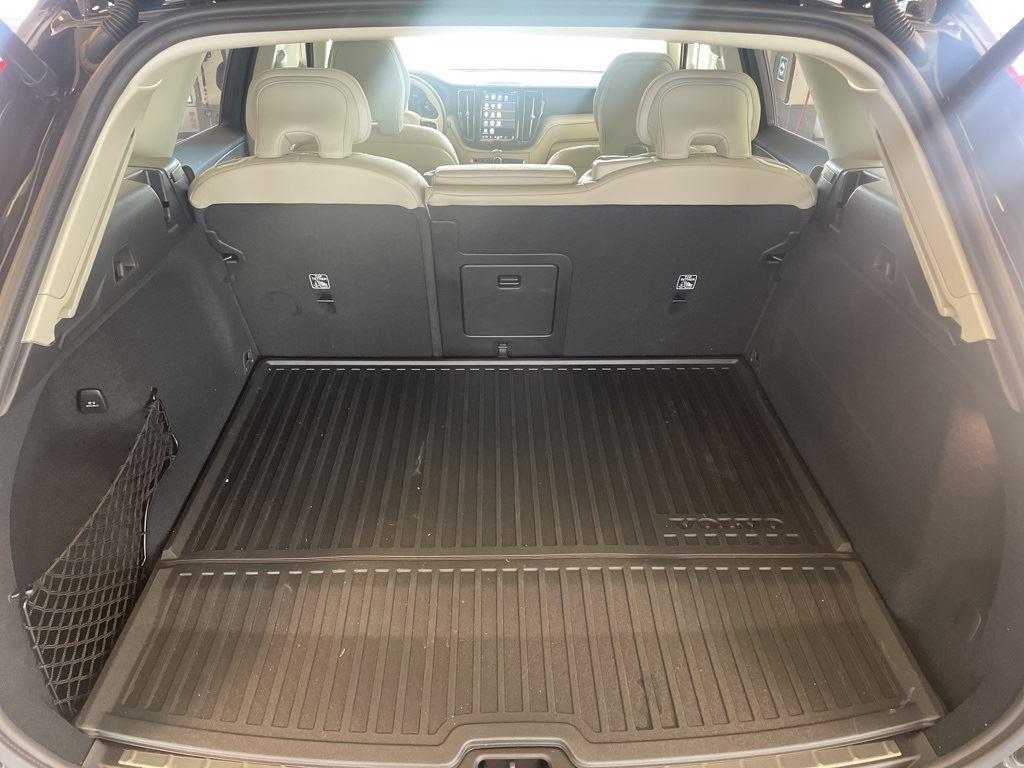 new 2025 Volvo XC60 Plug-In Hybrid car, priced at $48,985