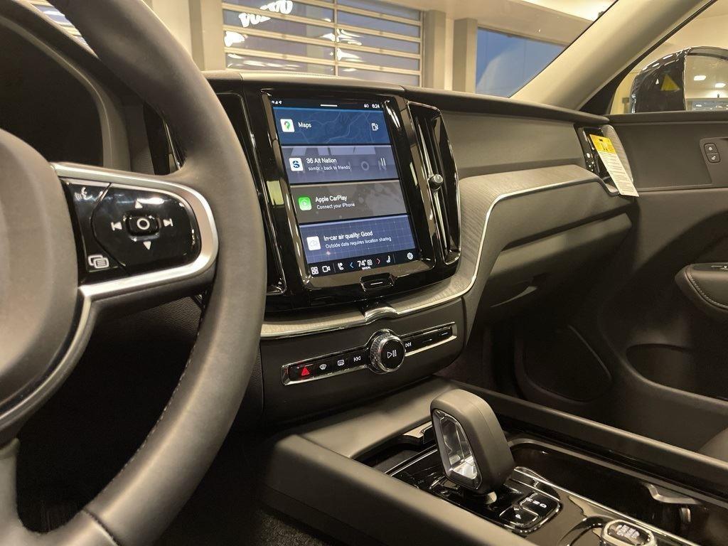 new 2025 Volvo XC60 car, priced at $55,335