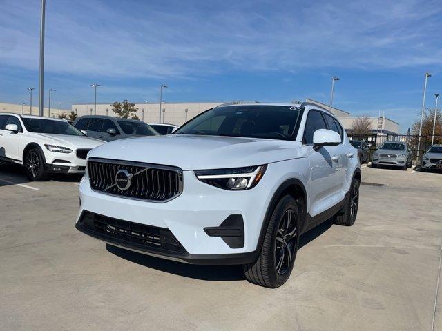 new 2025 Volvo XC40 car, priced at $43,124