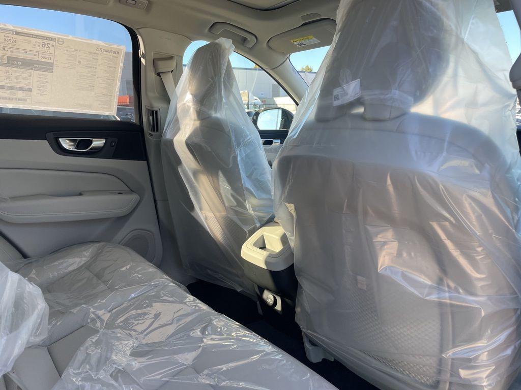 new 2025 Volvo XC60 car, priced at $52,995