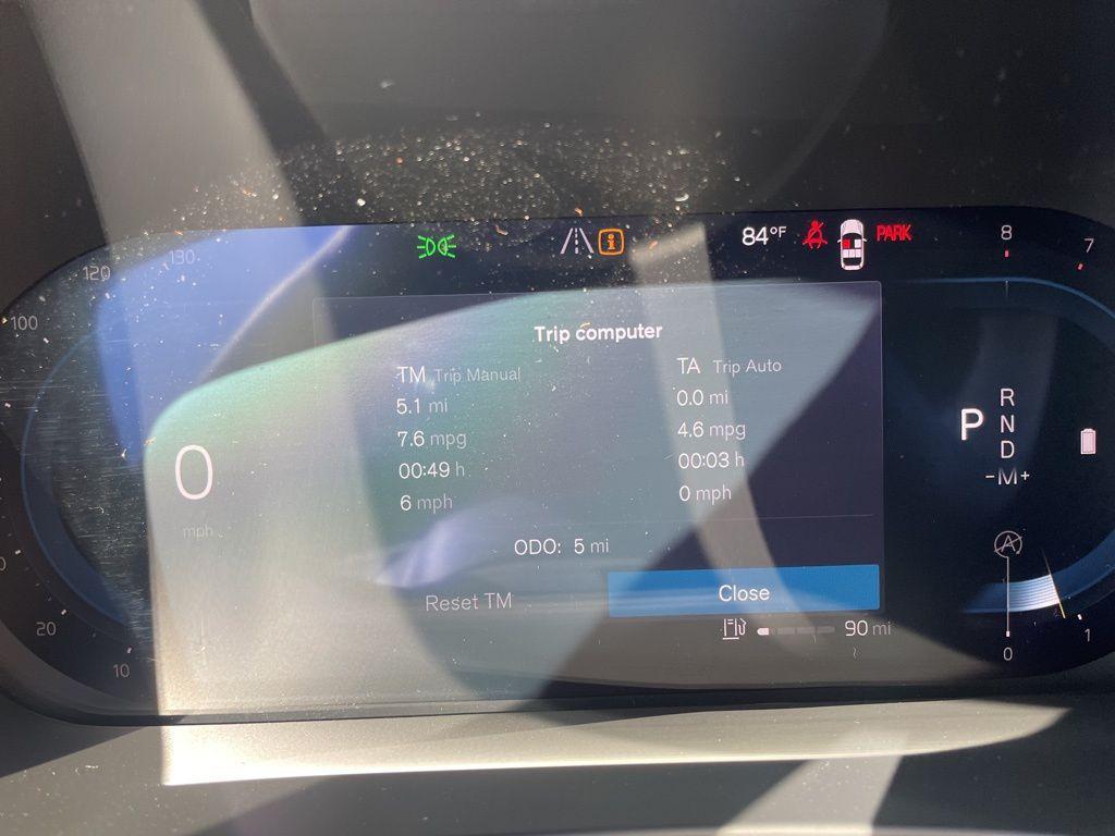 new 2025 Volvo XC60 car, priced at $52,995