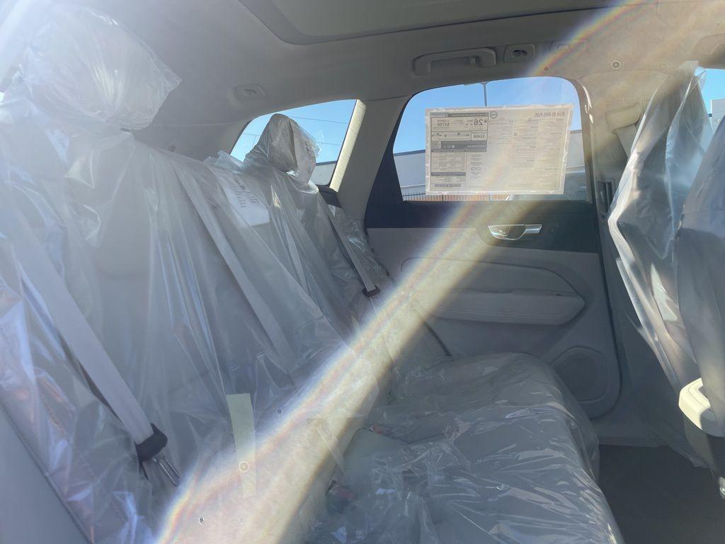 new 2025 Volvo XC60 car, priced at $52,995