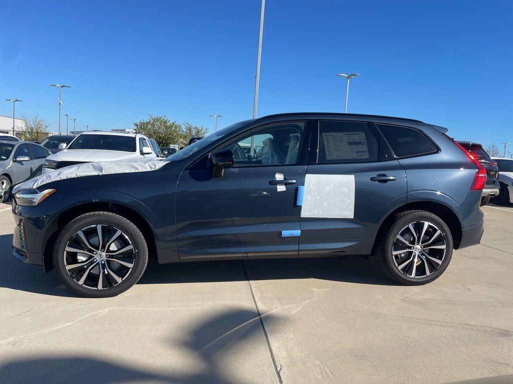 new 2025 Volvo XC60 car, priced at $52,995