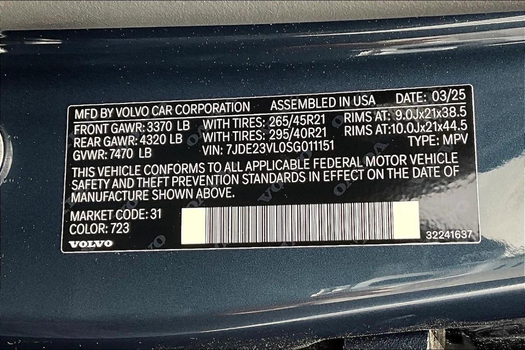 new 2025 Volvo EX90 car, priced at $98,545