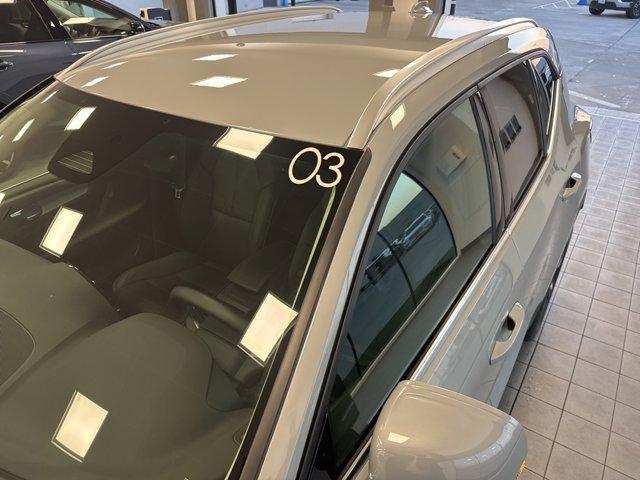 new 2025 Volvo XC40 car, priced at $39,981