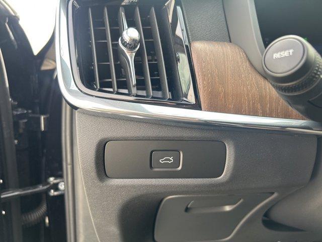 new 2025 Volvo V90 Cross Country car, priced at $59,850