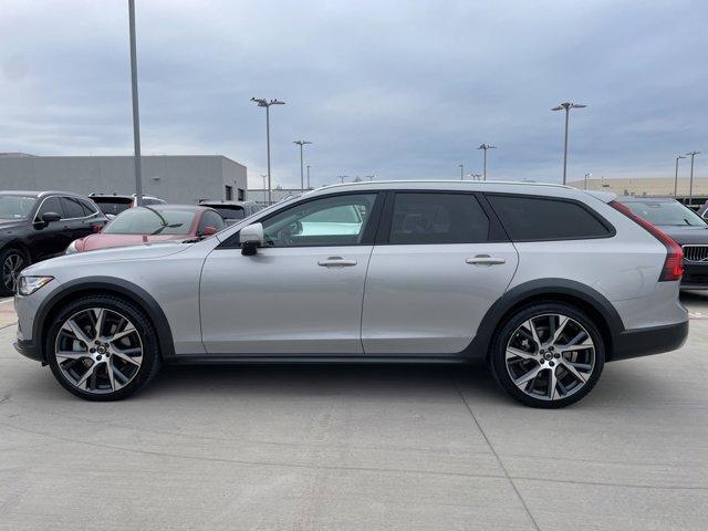 new 2025 Volvo V90 Cross Country car, priced at $65,981