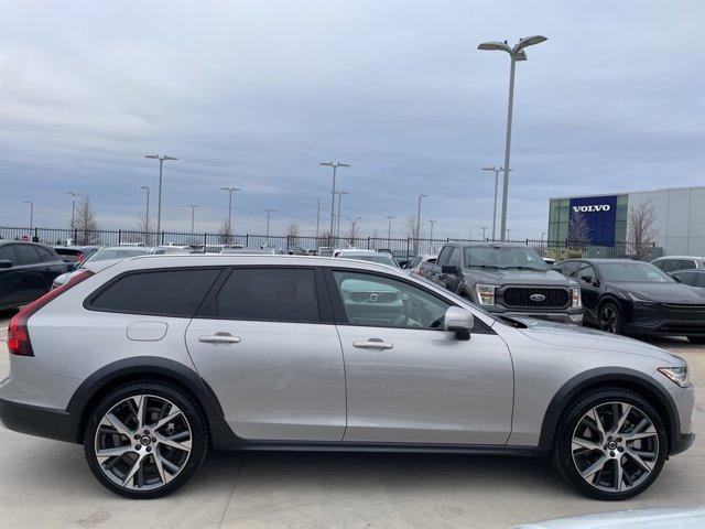 new 2025 Volvo V90 Cross Country car, priced at $65,981