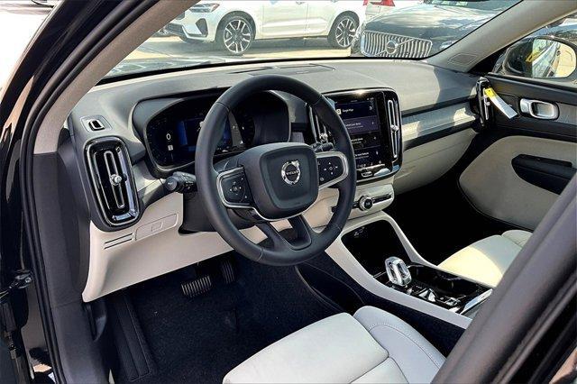 new 2025 Volvo XC40 car, priced at $51,015
