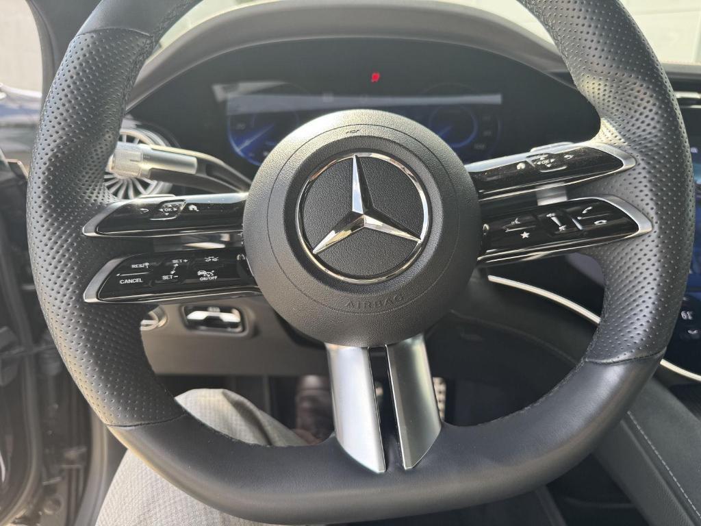 used 2022 Mercedes-Benz EQS 580 car, priced at $54,900