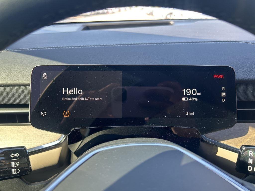 new 2025 Volvo EX90 car