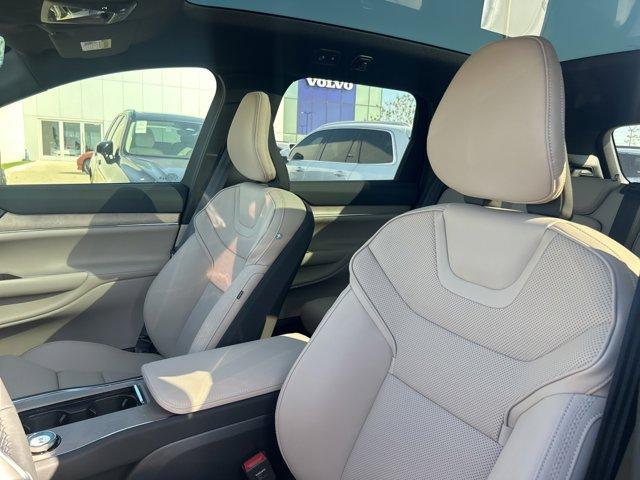 new 2025 Volvo EX90 car, priced at $89,125