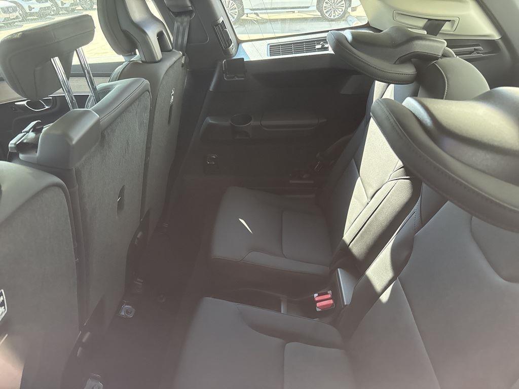 new 2025 Volvo XC90 car, priced at $65,895
