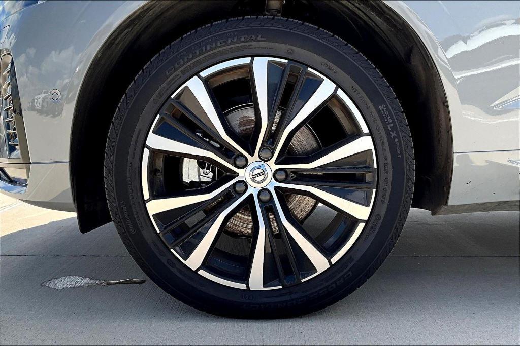 new 2025 Volvo XC60 car