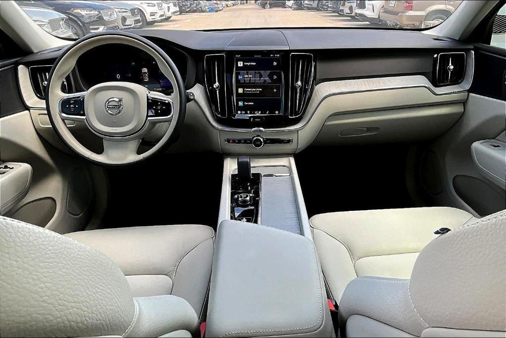 new 2025 Volvo XC60 car