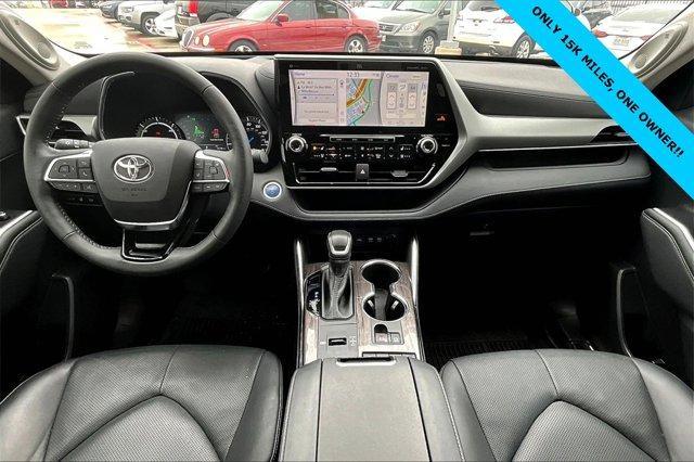 used 2021 Toyota Highlander Hybrid car, priced at $45,995