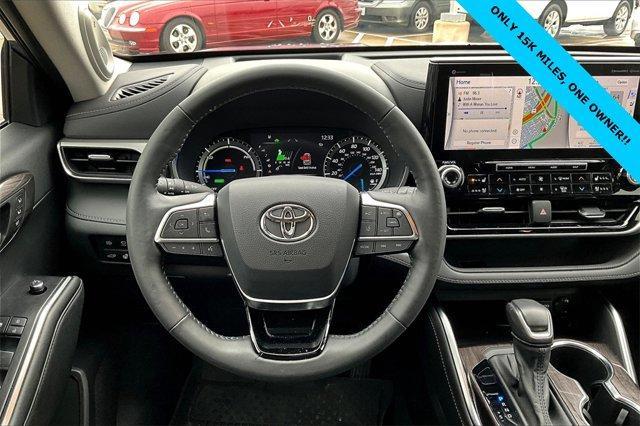 used 2021 Toyota Highlander Hybrid car, priced at $45,995