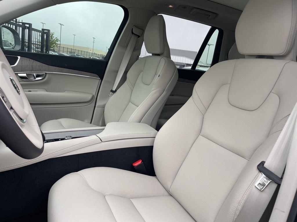 new 2025 Volvo XC90 car, priced at $67,265