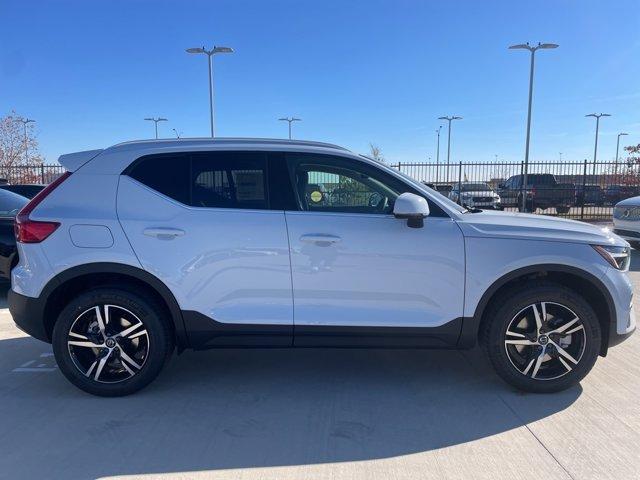 new 2025 Volvo XC40 car, priced at $44,045