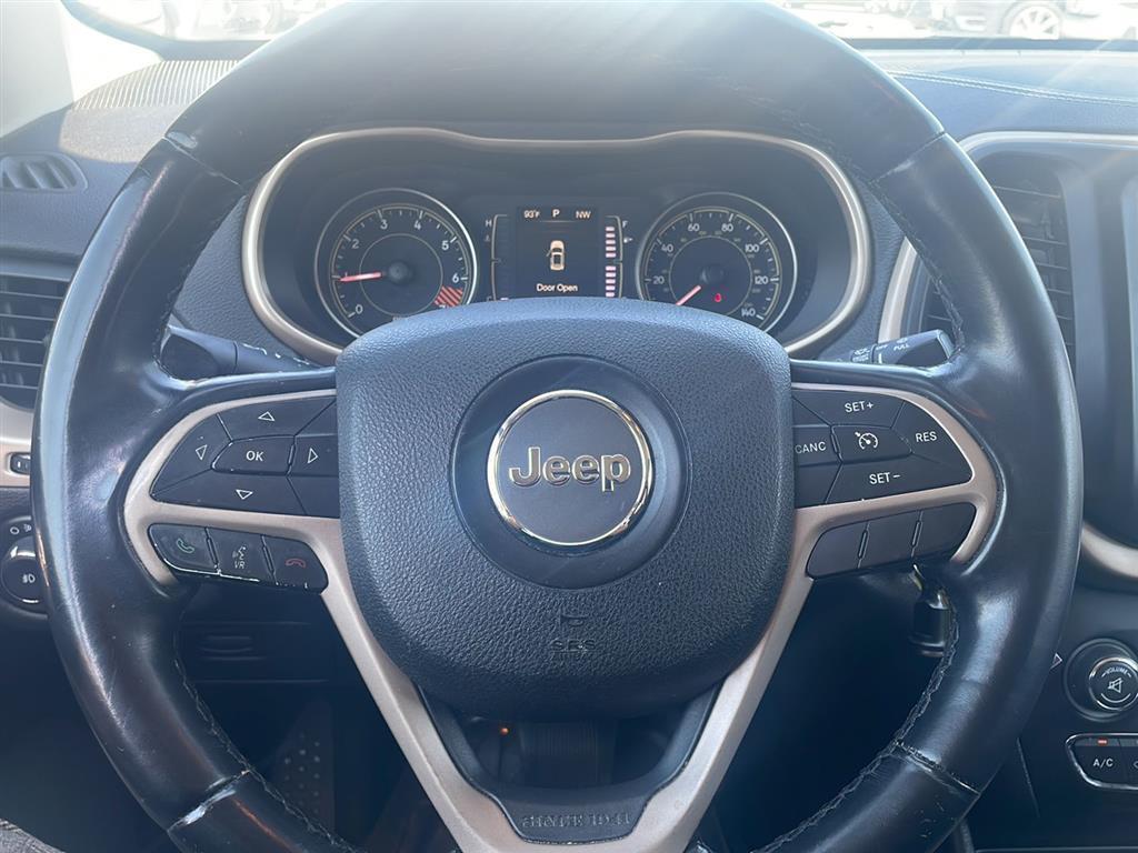 used 2014 Jeep Cherokee car, priced at $8,500
