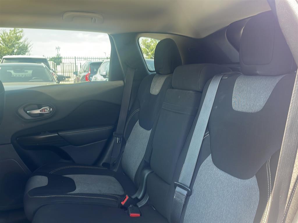 used 2014 Jeep Cherokee car, priced at $8,500