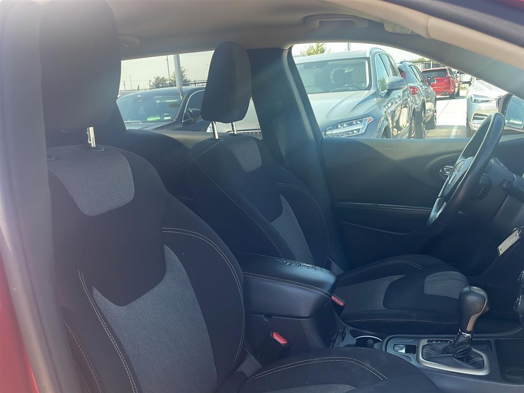 used 2014 Jeep Cherokee car, priced at $8,500