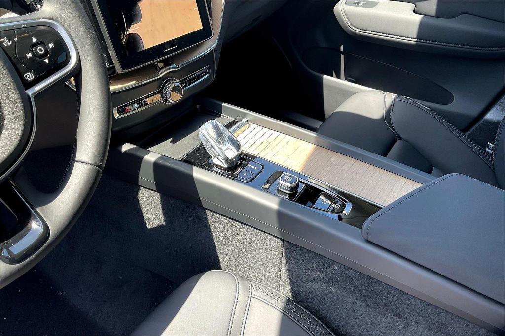 new 2026 Volvo XC60 car, priced at $58,785