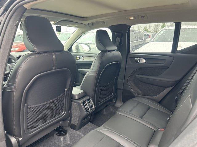new 2025 Volvo XC40 car, priced at $45,395