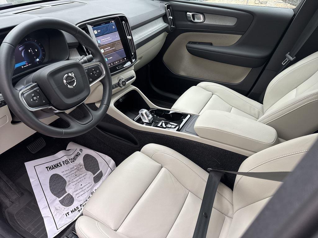 new 2025 Volvo XC40 car, priced at $48,315