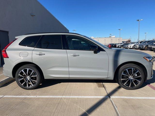 new 2025 Volvo XC60 car, priced at $60,635