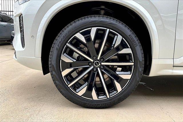 new 2025 Volvo XC90 Plug-In Hybrid car, priced at $82,405