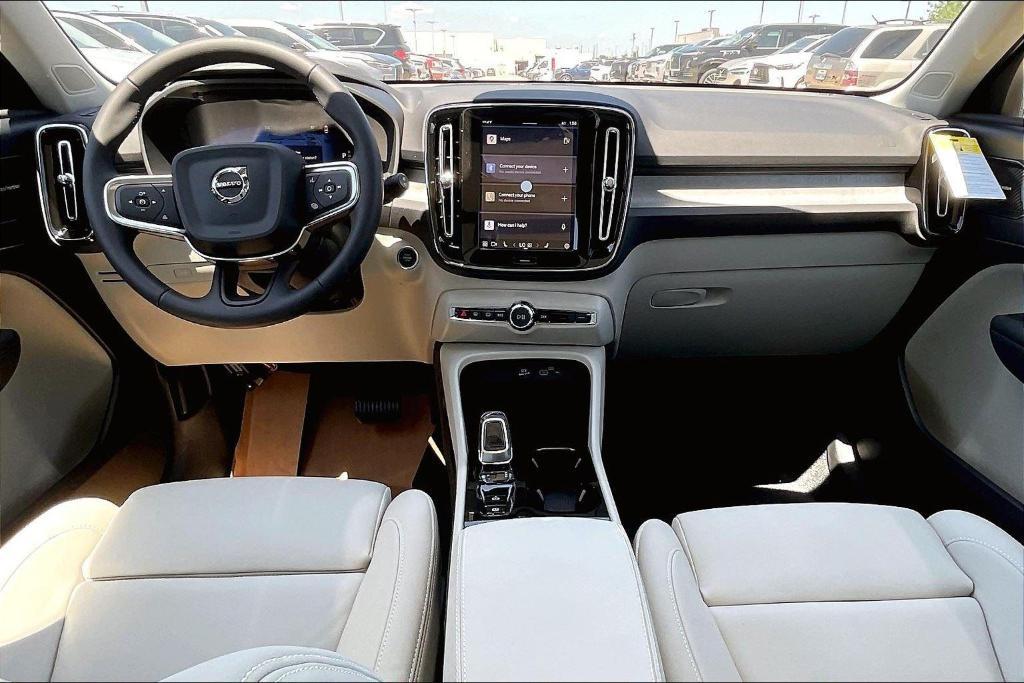 new 2025 Volvo XC40 car, priced at $51,015