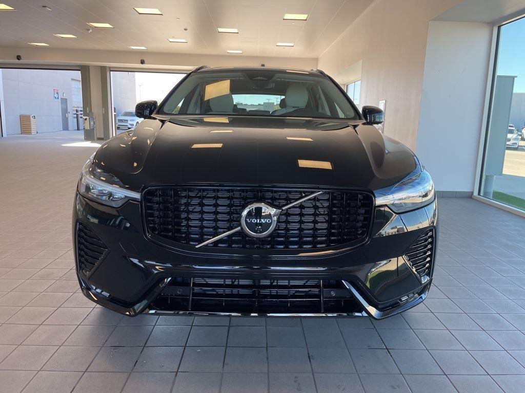 new 2025 Volvo XC60 car, priced at $54,585