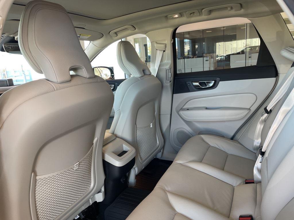 new 2025 Volvo XC60 car, priced at $54,585