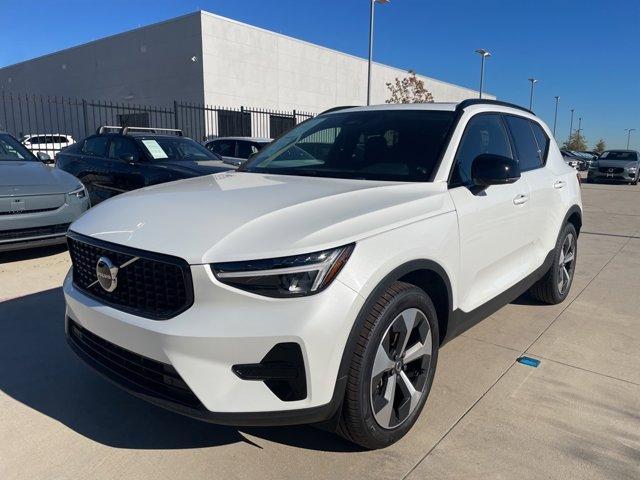 new 2024 Volvo XC40 car, priced at $42,910