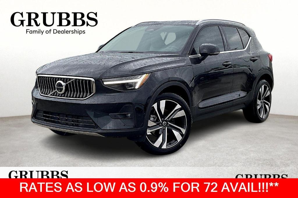 new 2025 Volvo XC40 car, priced at $51,015