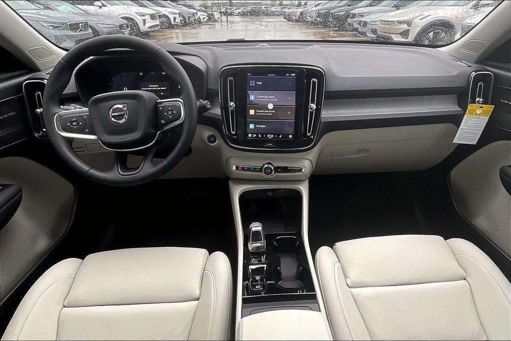new 2025 Volvo XC40 car, priced at $43,885