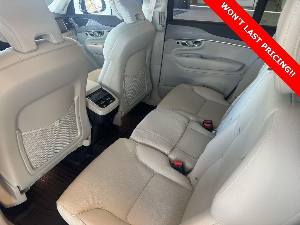 new 2025 Volvo XC90 car, priced at $64,300