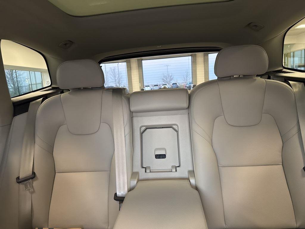 new 2025 Volvo XC60 car, priced at $54,585