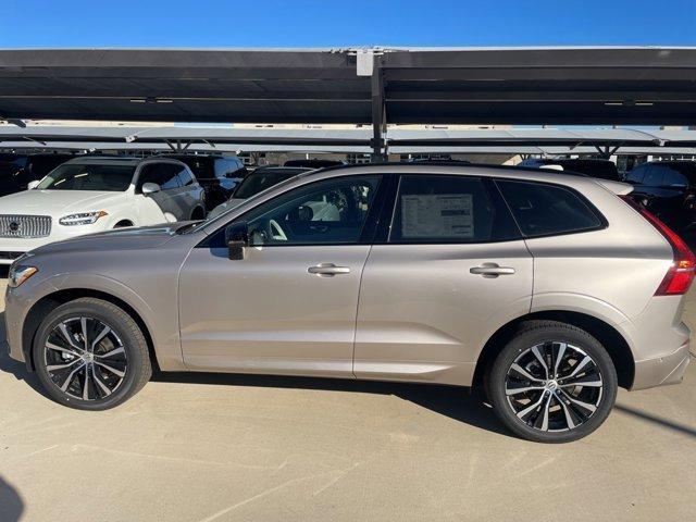 new 2025 Volvo XC60 car, priced at $53,995