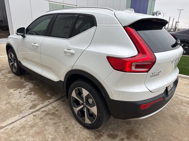 new 2025 Volvo XC40 car, priced at $47,695