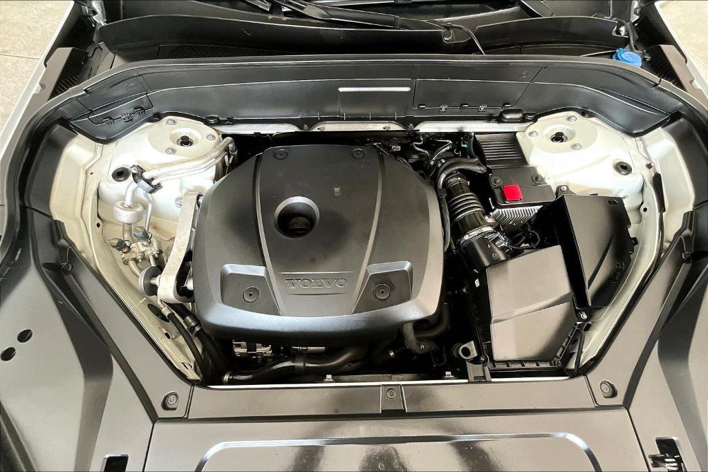 used 2020 Volvo XC90 car, priced at $25,500