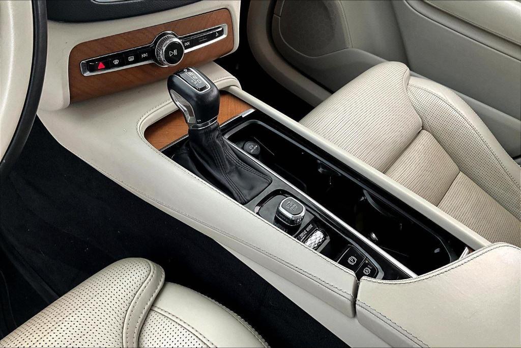 used 2020 Volvo XC90 car, priced at $25,500