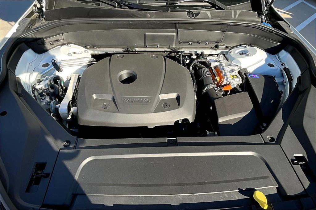 new 2025 Volvo XC90 Plug-In Hybrid car, priced at $73,800