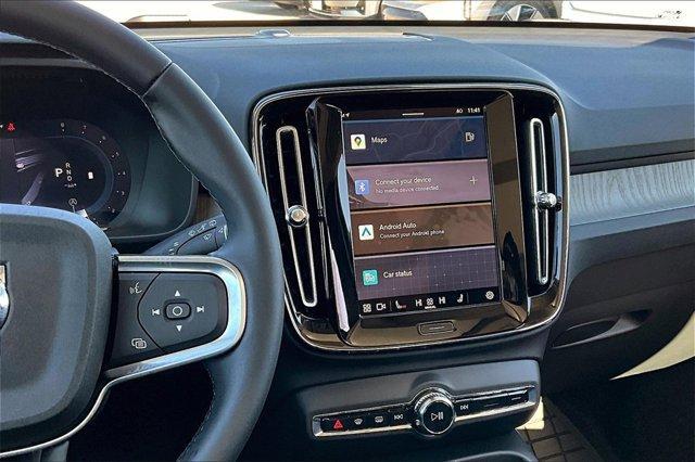 new 2025 Volvo XC40 car, priced at $39,500