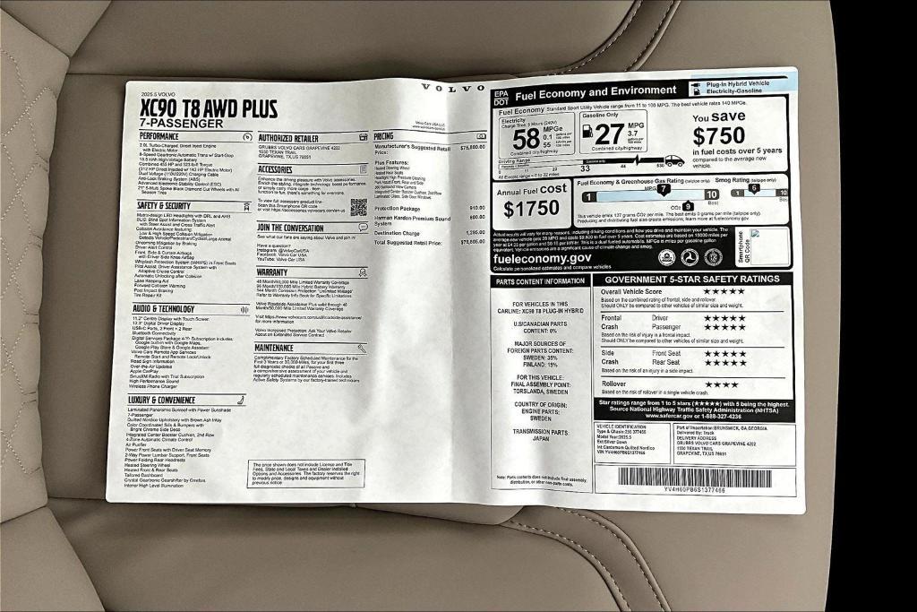 new 2025 Volvo XC90 Plug-In Hybrid car