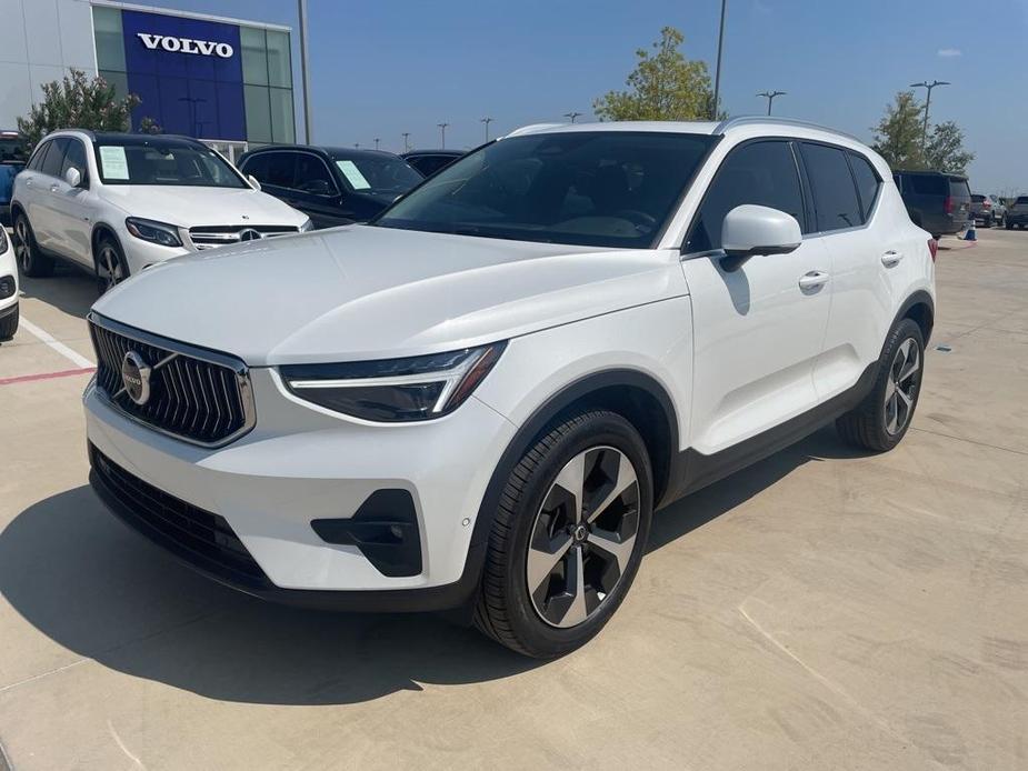 new 2024 Volvo XC40 car, priced at $43,500